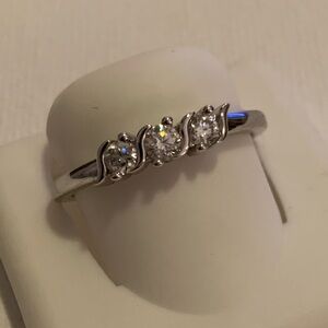 925 Sterling Silver 1 CTW Moissanite Ring